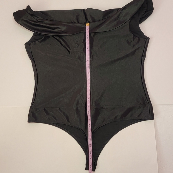 Express Top Bodysuit/ L. - Picture 4 of 8